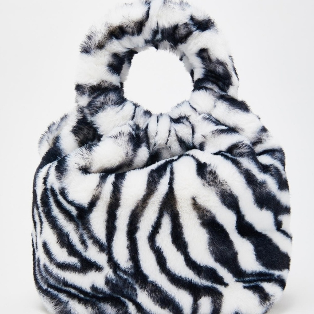 Fuzzy handbag - Picture 3 of 8